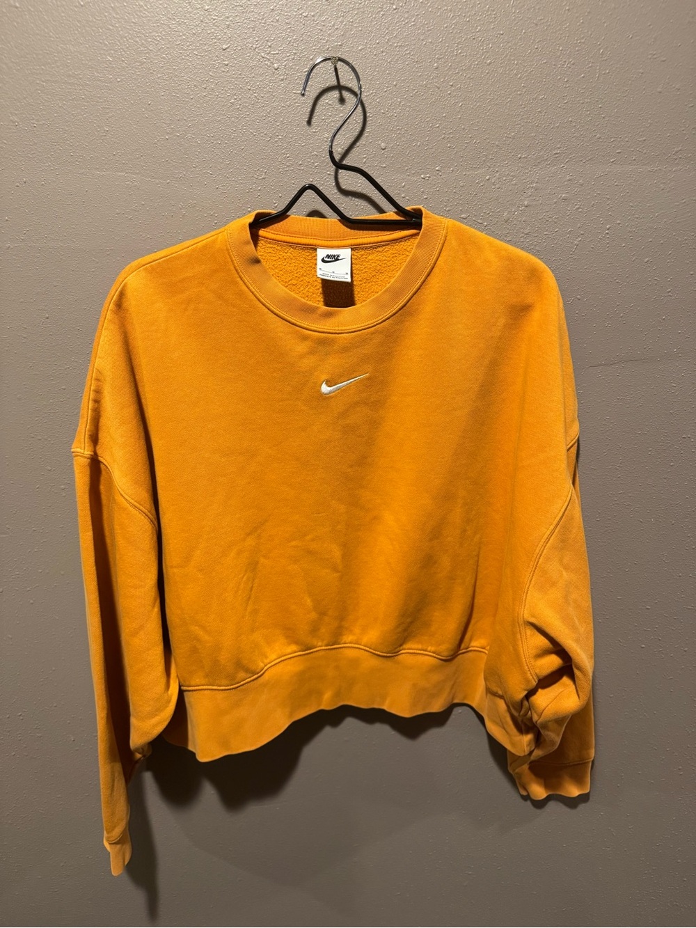 Nike Women's Orange Cropped Crewneck Sweatshirt
